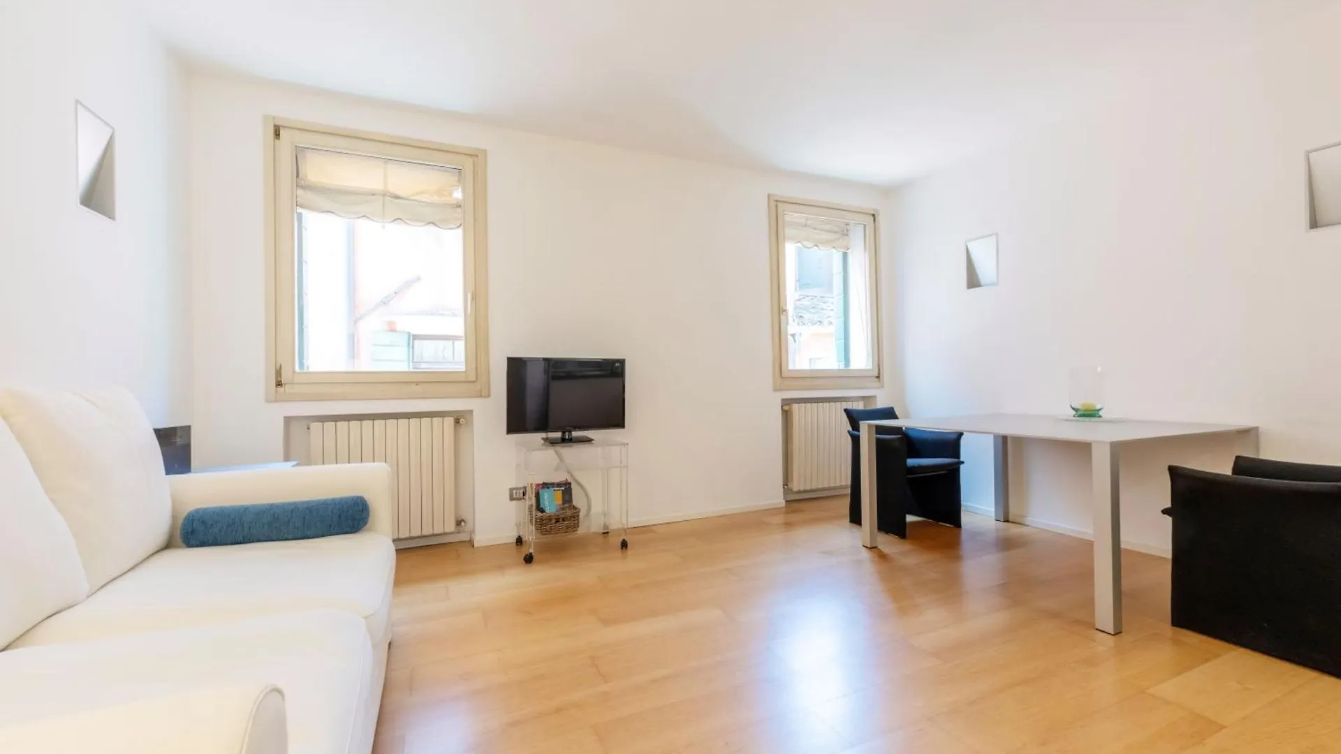 Easylife - Amazing Apartment At Rialto Venezia 0*, Venice Italy